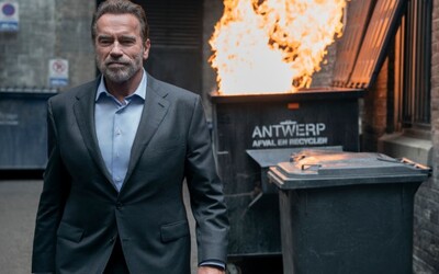Arnold Schwarzenegger sa prvýkrát ukáže v seriáli. V novinke od Netflixu schytá ranu medzi nohy