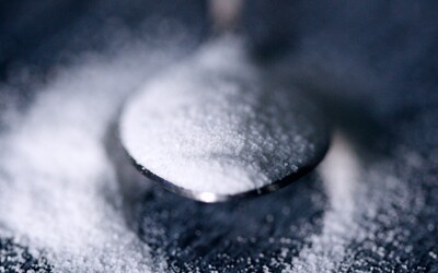 Aspartam je „potenciálně rakovinotvorný“, tvrdí WHO. Co to znamená?