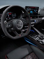 Audi zavŕšilo tohtoročný útok športových počinov novým RS5 a RS5 Sportback