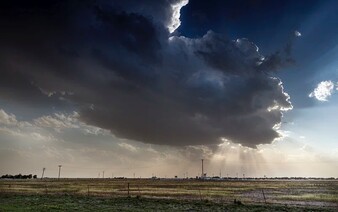 Austrálie se připravuje na přírodní katastrofu, jakou nezažila už 50 let. Zasáhnout ji má v pátek