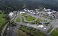 Autodrom v Sosnové nabízí bezplatné kurzy pro začínající řidiče z Libereckého kraje