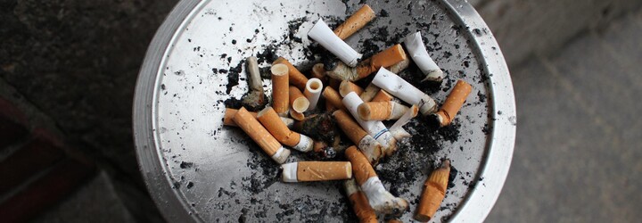 Až třetina Čechů kouří, mnohdy ale ne denně, ukázal průzkum