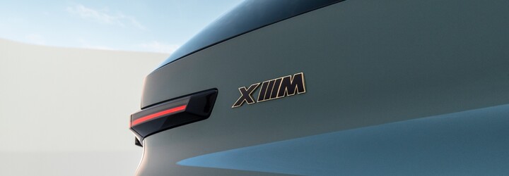 BMW XM je s výkonem 748 koní nejvýkonnějším modelem značky, pod kapotou má pořád i V8