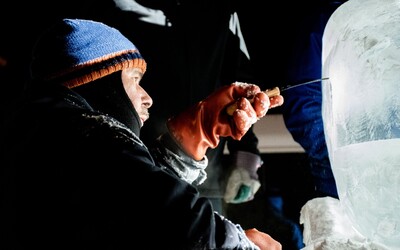 Beskydské Pustevny lákají na ledové sochy, k vidění budou výtvory ze 40 tun ledu
