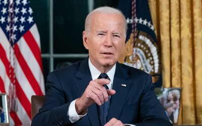 Biden přednesl vzácný projev. Nemůžeme nechat zvítězit teroristy z Hamásu ani tyrana Putina, řekl Američanům