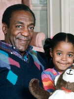 Bill Cosby, který údajně nadrogoval a znásilnil ženu, jde na svobodu