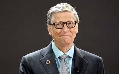 Bill Gates prý organizoval party plné nahých žen a byl nejšťastnější, když se opil, tvrdí autor jeho biografií