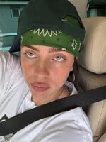 Billie Eilish spojila sily s režisérom Titanicu. Ich 3D projekt vzniká priamo počas jej koncertov