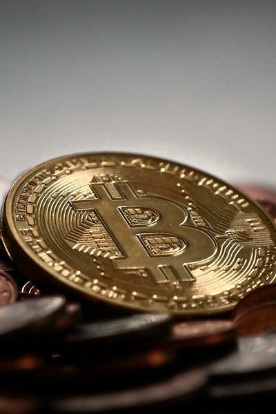 Bitcoin má väčšiu hodnotu ako ruský rubeľ. Kryptomena sa stala 14. najväčšou menou na svete