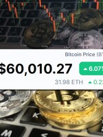 Bitcoin prorazil hranici 60 000 dolarů. Kryptoměna vytvořila další nový rekord