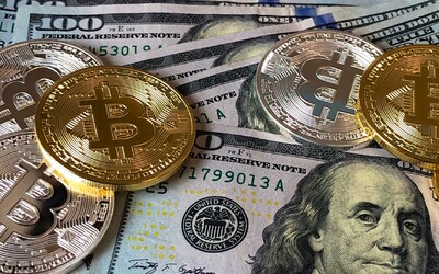 Bitcoin rastie v roku 2020 najviac zo všetkých aktív na trhu. Suverénne najvýhodnejšou investíciou bol aj minulý rok