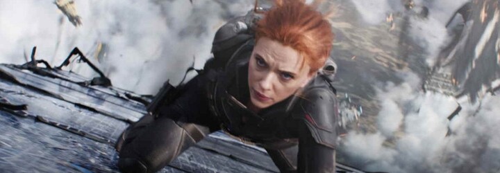 Black Widow nebude žiadnou nudnou drámou. Nový trailer odhaľuje explozívnu akciu a sexy sestry zabijačky