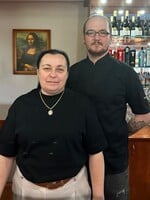 Bol som v reštaurácii U Katky z Na nože v Ťahanovciach. Martin Novák bol našou poslednou nádejou, hovorí vedúca (Reportáž)