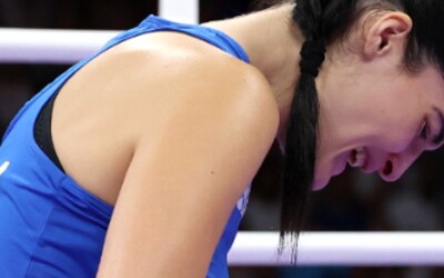 Bolestné za porážku na olympiádě. Italská boxerka Carini dostane 1,2 milionu korun