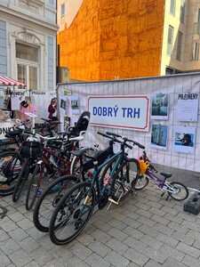 Boli sme na Dobrom trhu. Panenská ulica ožila komunitou, malými podnikmi a dobrým jedlom