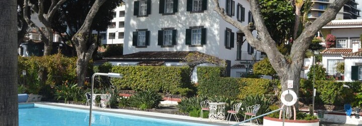 Booking čelí hromadnej žalobe. 10 000 hotelov žiada kompenzácie za neférové podmienky