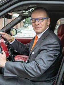 Boris Kollár bude taxikár, zákazníci tak majú možnosť pokecať s bývalým predsedom aj o súkromí. Nastavil si však podmienky