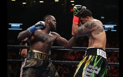Boxer Deontay Wilder chce v ringu někoho zabít. Knockoutem v prvním kole nyní poslal na zem Breazealea