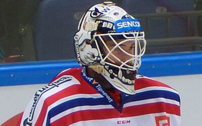 Brankář Francouz ukončil sezonu v NHL. Se zraněním se vrací do Česka