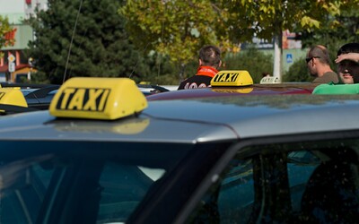 Bratislavský taxikár chcel údajne znásilniť zákazníčku. Polícia zadržala možného páchateľa