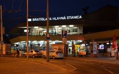 Bratislavský taxikár naúčtoval cudzincovi za pár minút jazdy 30 €. Neskôr mu však peniaze strhli a dostal pokutu
