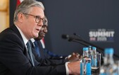 Británia po Brexite posilňuje spoluprácu s EÚ. Chcú obnoviť obchodné aj obranné vzťahy