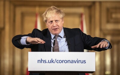 Britové mění strategii boje s koronavirem. Uvědomili si, že by to znamenalo statisíce mrtvých