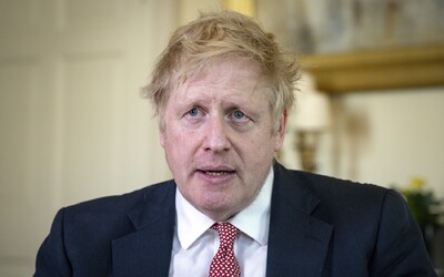 Britský premiér Boris Johnson pojmenoval syna na počest dvou lékařů, kteří jej vyléčili z koronaviru