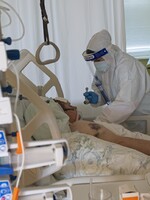 Brněnská nemocnice dnes ráno obdržela lék ivermektin pro 20 tisíc pacientů