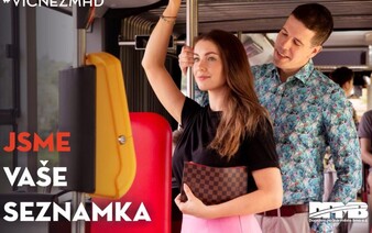 Brno přepracuje kritizovanou MHD kampaň. „Creepy muž“ z vizuálů pravděpodobně zmizí