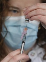 Bulhari spustili očkovanie celého obyvateľstva. Vakcínu dostaneš v akomkoľvek veku