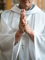 Bývalého košického diakona uznali vinným zo sexuálneho zneužívania. Dostal trojročnú podmienku