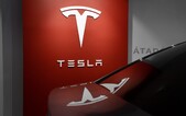 Bývalý zaměstnanec Tesly varuje před autopilotem. AI není připravena na běžný provoz