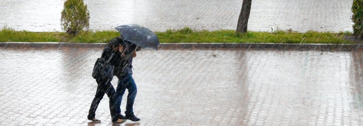 ČHMÚ: Česko čeká deštivé počasí. Pršet bude až do konce srpna