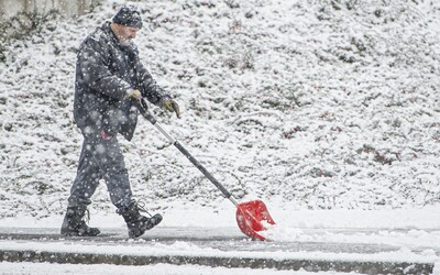 ČHMÚ: Česko čekají závěje, sníh a noční teploty klesající k −13 °C. Toto je předpověď na příští týden