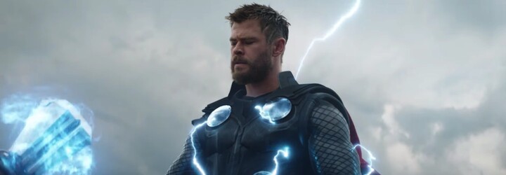 Captain America motivuje Avengerov na boj s Thanosom. Rozdelia sa hrdinovia do viacerých tímov?