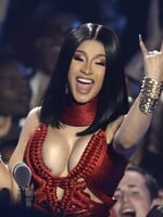 Cardi B potvrdila štvrté tehotenstvo. Dieťa čaká so športovcom Stefonom Diggsom