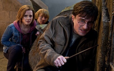 Čarodějnický svět Harryho Pottera dostane 4 nové knihy, oznámila J. K. Rowlingová