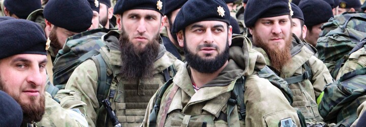 Čečenské komando, ktoré malo zabiť Volodymyra Zelenského, utrpelo vážne straty. Pri leteckom útoku vraj zahynul aj Magomed Tušajev
