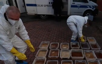 Celníci na Ostravsku odhalili první českou laboratoř na výrobu nové drogy, je životu nebezpečná