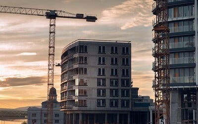 Ceny bytov v bratislavských novostavbách narástli na 4256 eur za  štvorcový meter. Trh je v čoraz väčšom napätí