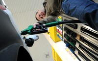 Ceny nafty a benzínu budú klesať. Dôvodom sú opäť zavedené protipandemické opatrenia v Číne