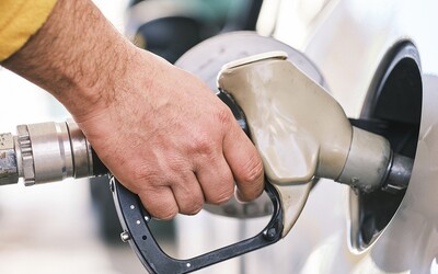 Ceny pohonných hmot v Česku stoupají. Kolik stojí v jednotlivých krajích?