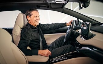 Česká automobilka přidá do aut ChatGPT. K dispozici bude už letos v několika modelech