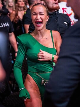 Česká euforie, krev i slzy štěstí. Tohle jsou nejlepší fotky z Oktagonu 79