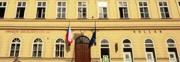Česká fakulta podle ruské televize vyhodila studentku kvůli národnosti. Škola to odmítla, nikdo takový u ní prý nestudoval
