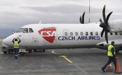 České aerolinie po 101 letech skončí. V sobotu večer vypraví poslední let