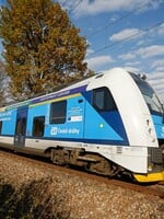 České dráhy hledají vlakvedoucí i průvodčí. Nabízejí 47 tisíc korun, ubytování v Praze a práci ti nabídnou přímo ve vlaku