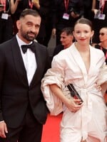 Česko-slovenský film si odnáší cenu z prestižního festivalu. Otec Terezy Nvotové získal Zlaté Oko