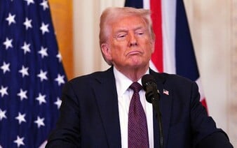 Cestování do USA se komplikuje. Trump omezí vstup pro 12 zemí